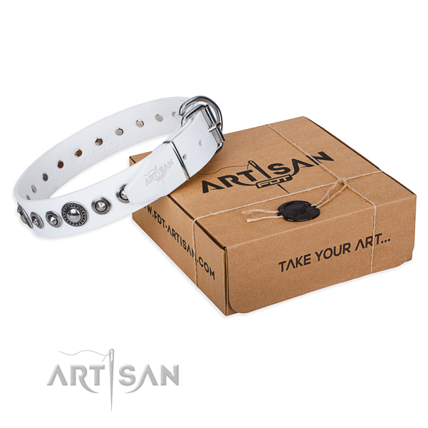 Natural genuine leather dog collar made of top rate material with corrosion proof D-ring